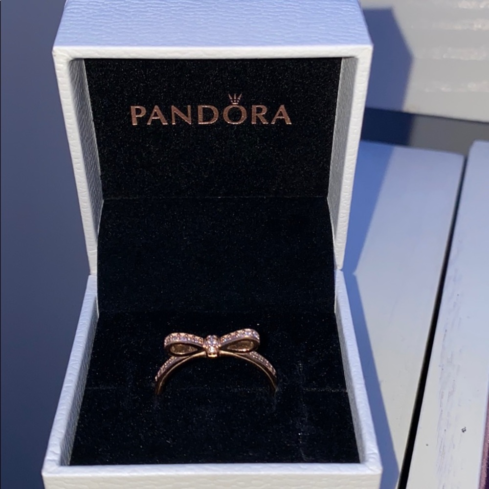 Pandora bow ring
